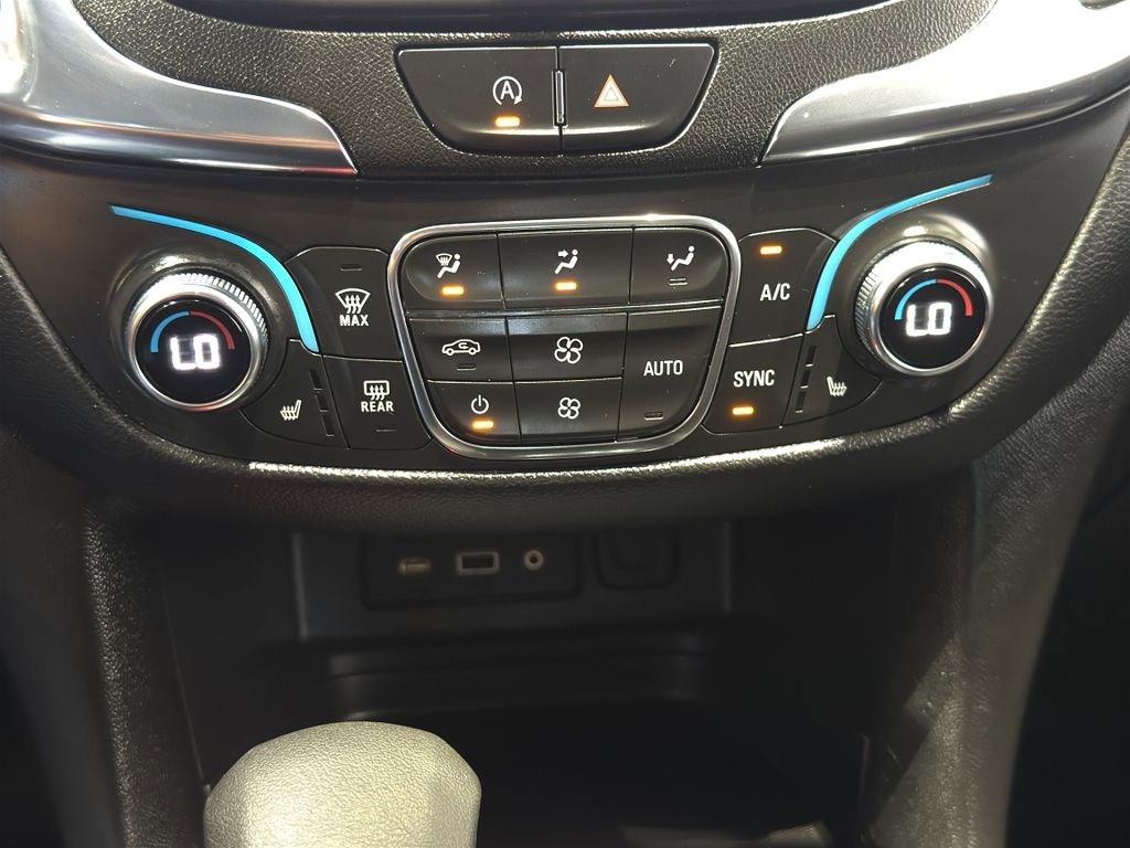 Used 2022 Chevrolet Equinox LT image 30