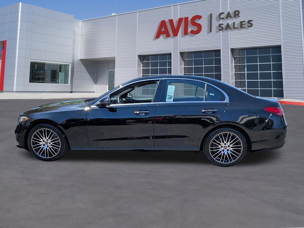 Used 2025 Mercedes-Benz C 300 Sedan image 11