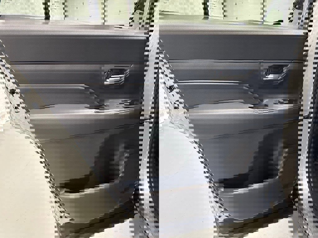 Used 2025 Toyota Grand Highlander AWD image 44