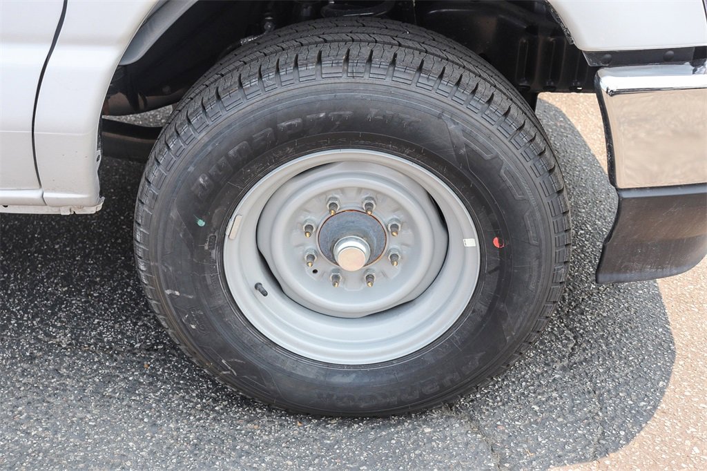 New 2026 Ford E-350 and Econoline 350 Super Duty w/ Power Equipment Group image 12