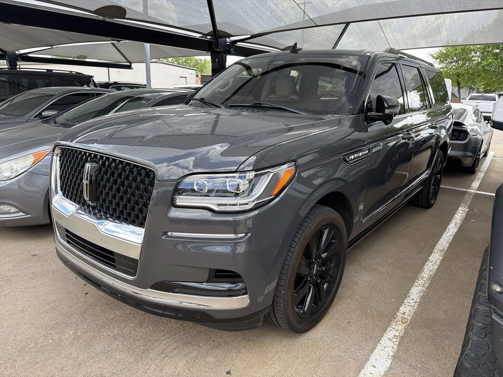 Used 2022 Lincoln Navigator L Black Label image 1