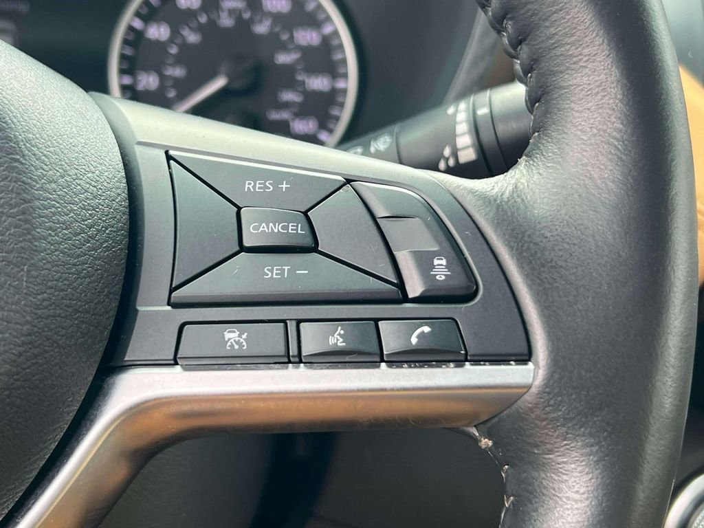 Used 2025 Nissan Sentra SV w/ SV Premium Package FWD image 24