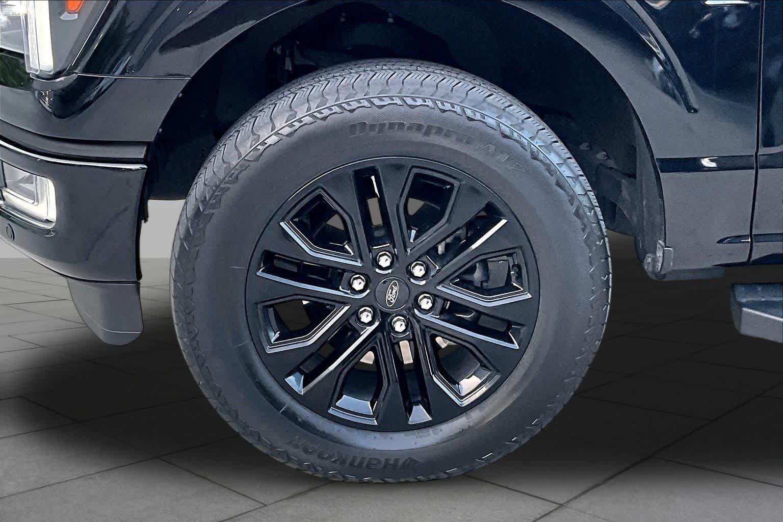 Used 2024 Ford F150 Lariat w/ Equipment Group 502A High AWD/4WD image 11