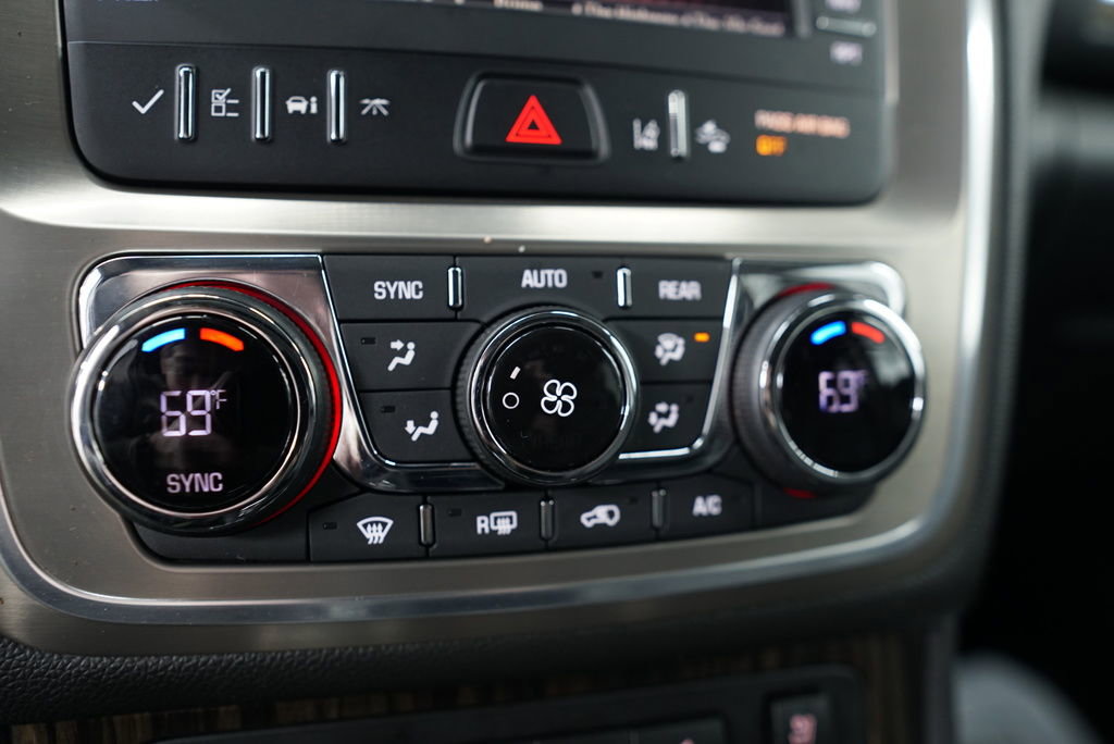 Used 2015 GMC Acadia Denali image 32