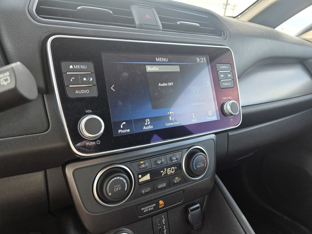 Certified 2025 Nissan Leaf S FWD image 16