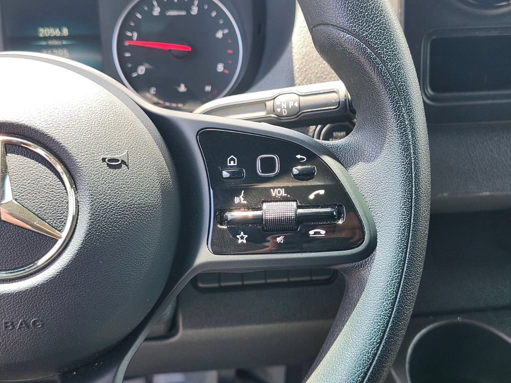 Used 2024 Mercedes-Benz Sprinter 2500 image 31