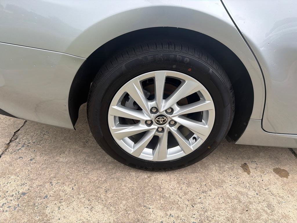 Used 2024 Toyota Camry LE FWD image 33