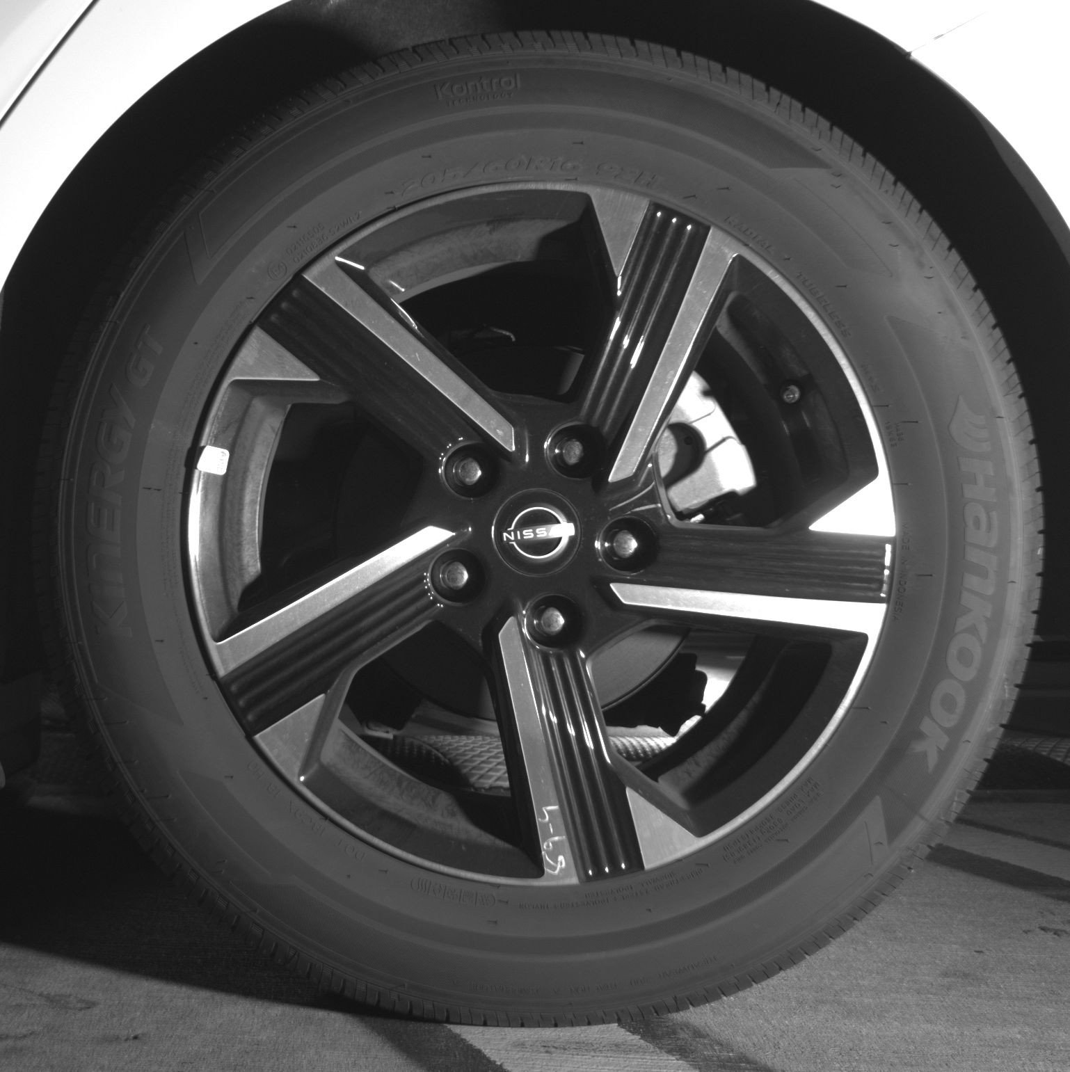 Used 2025 Nissan Sentra SV FWD image 14