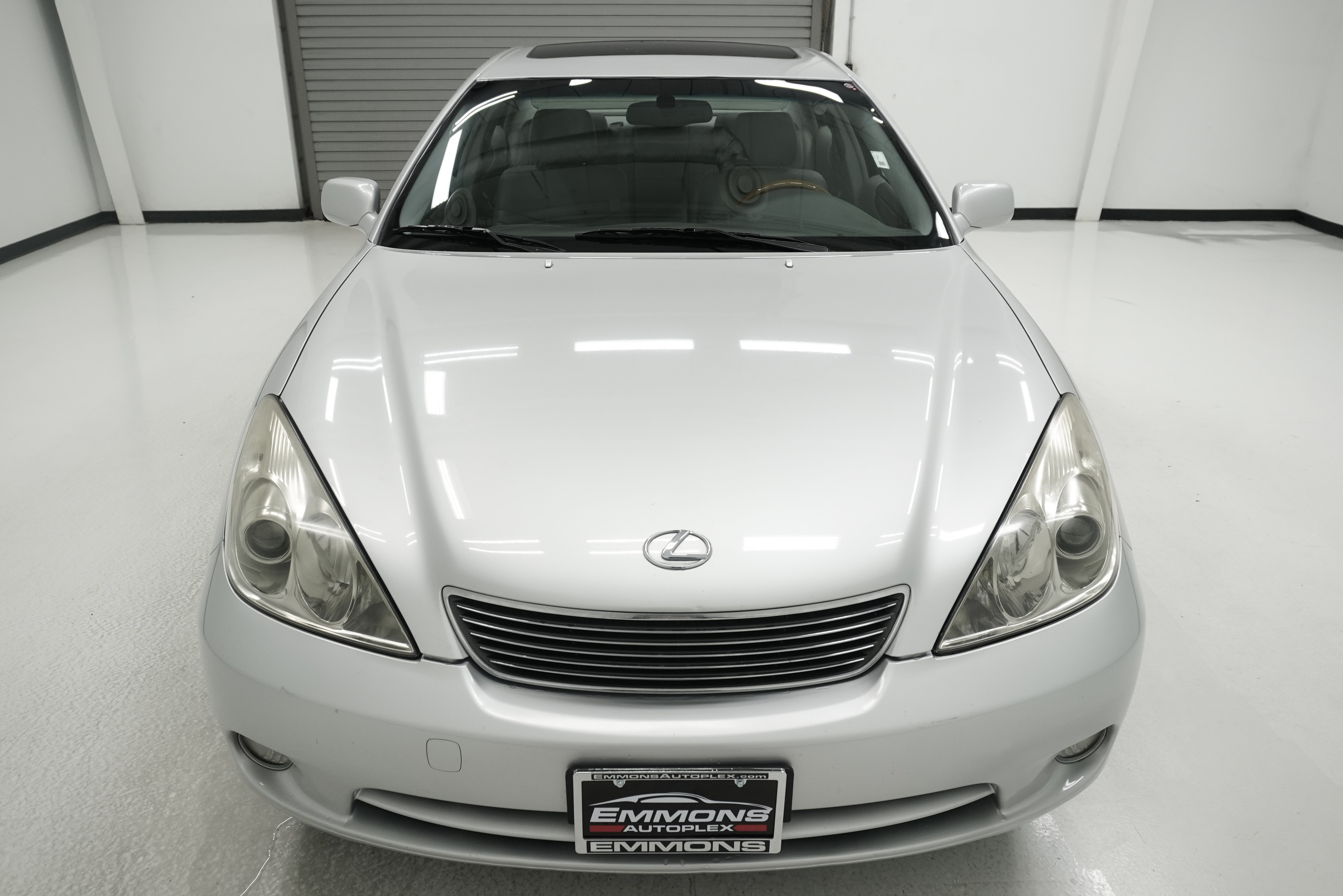 Used 2005 Lexus ES 330 w/ Preferred Accessory Pkg FWD image 2