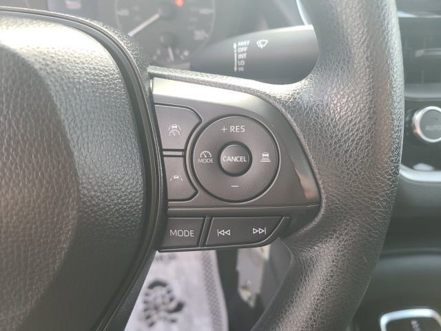 Used 2024 Toyota Corolla LE image 21