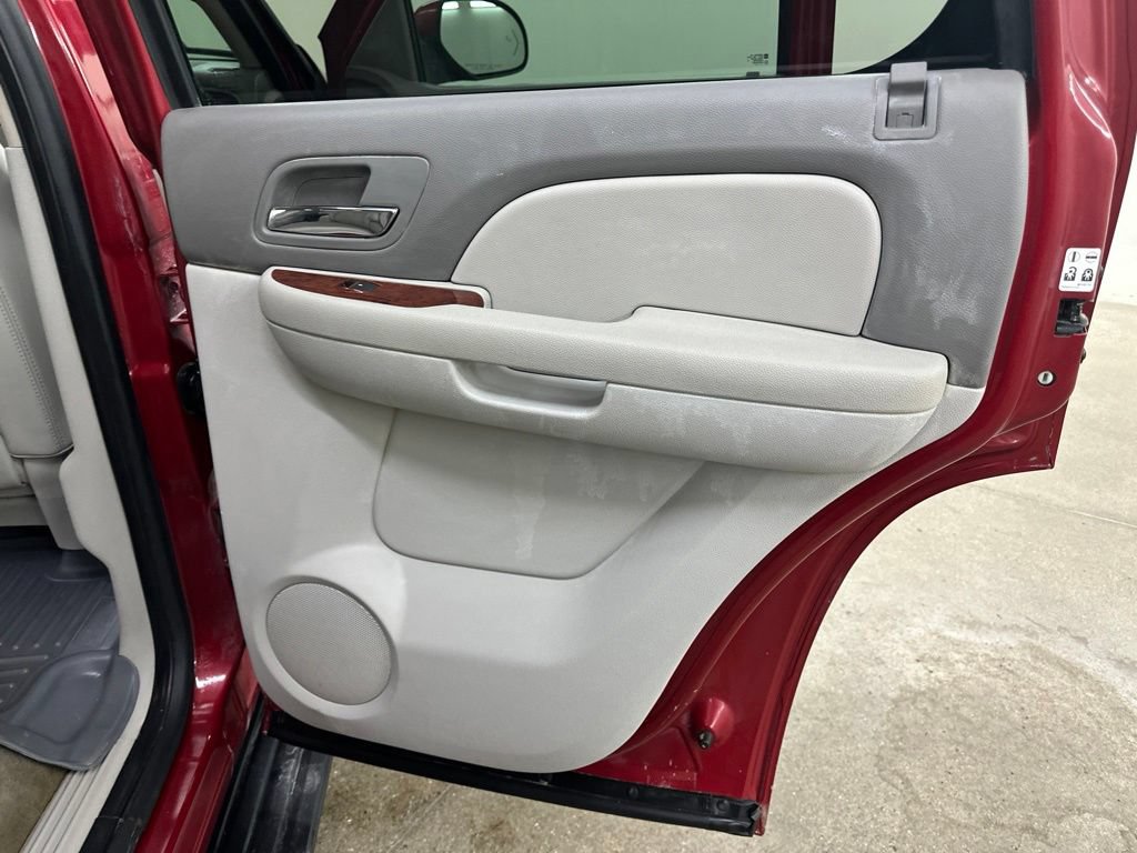 Used 2012 GMC Yukon SLT w/ SLT-2 Equipment Package AWD/4WD image 25