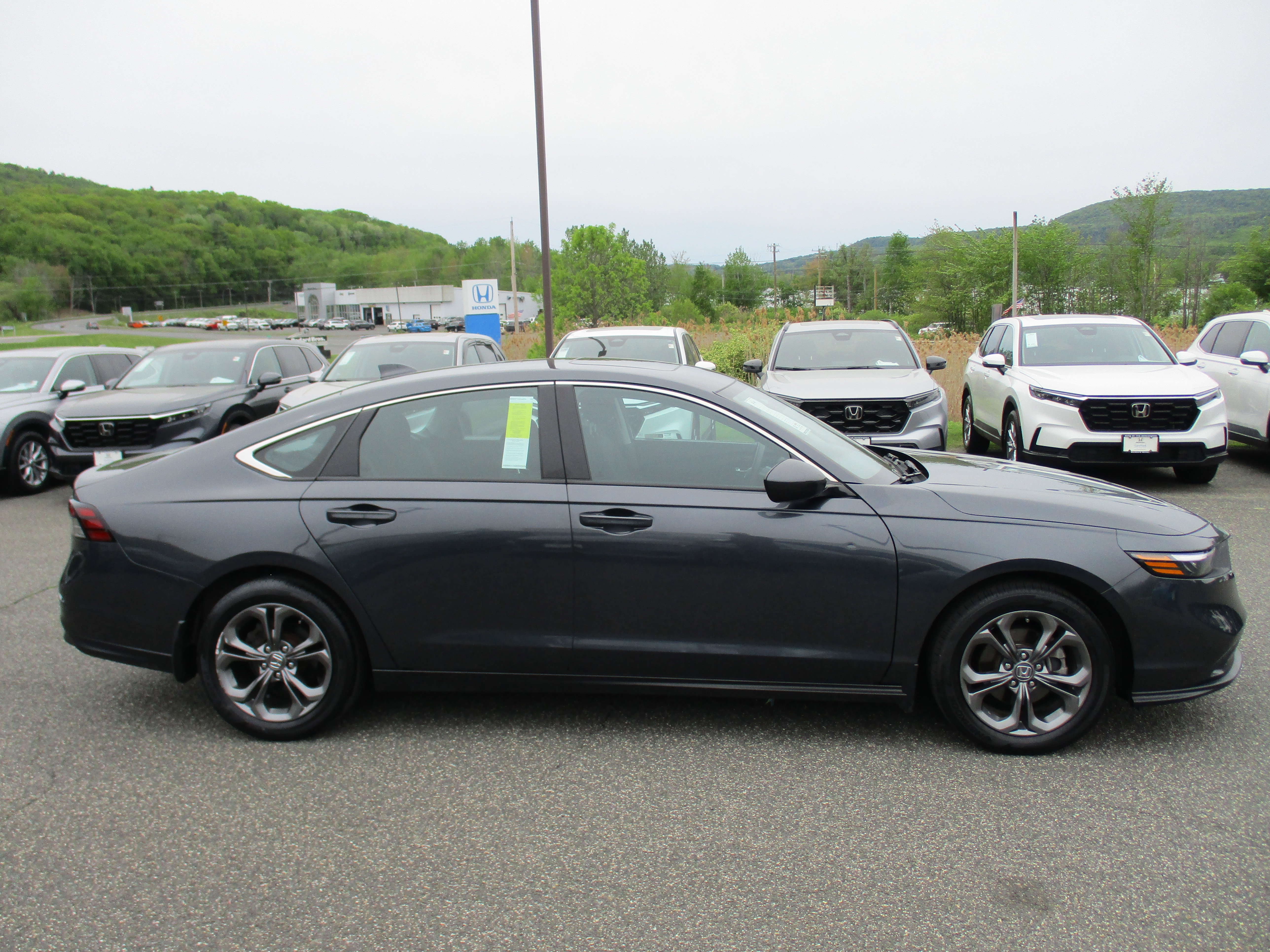 Certified 2023 Honda Accord EX image 4