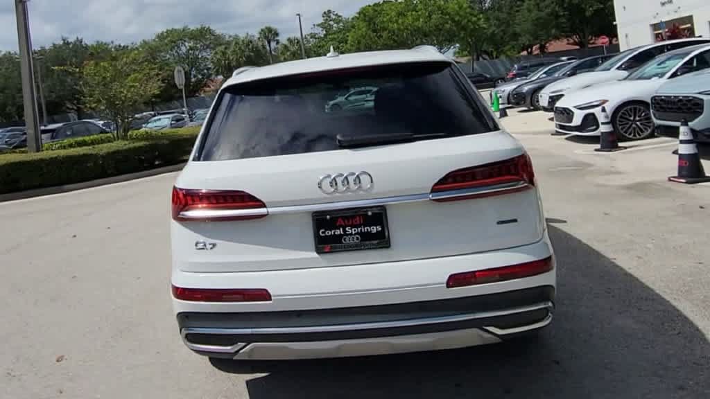 Certified 2023 Audi Q7 2.0T Premium Plus AWD/4WD image 7