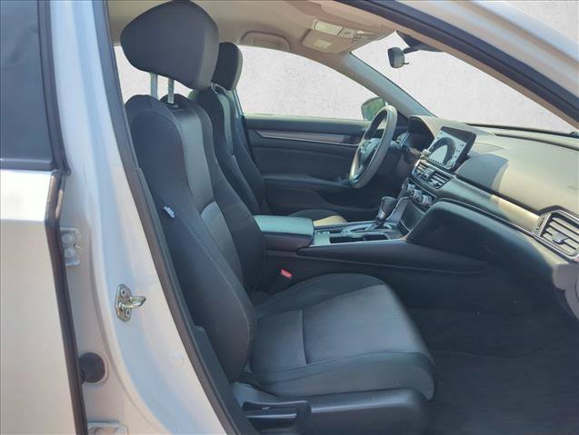 Certified 2018 Honda Accord LX image 18
