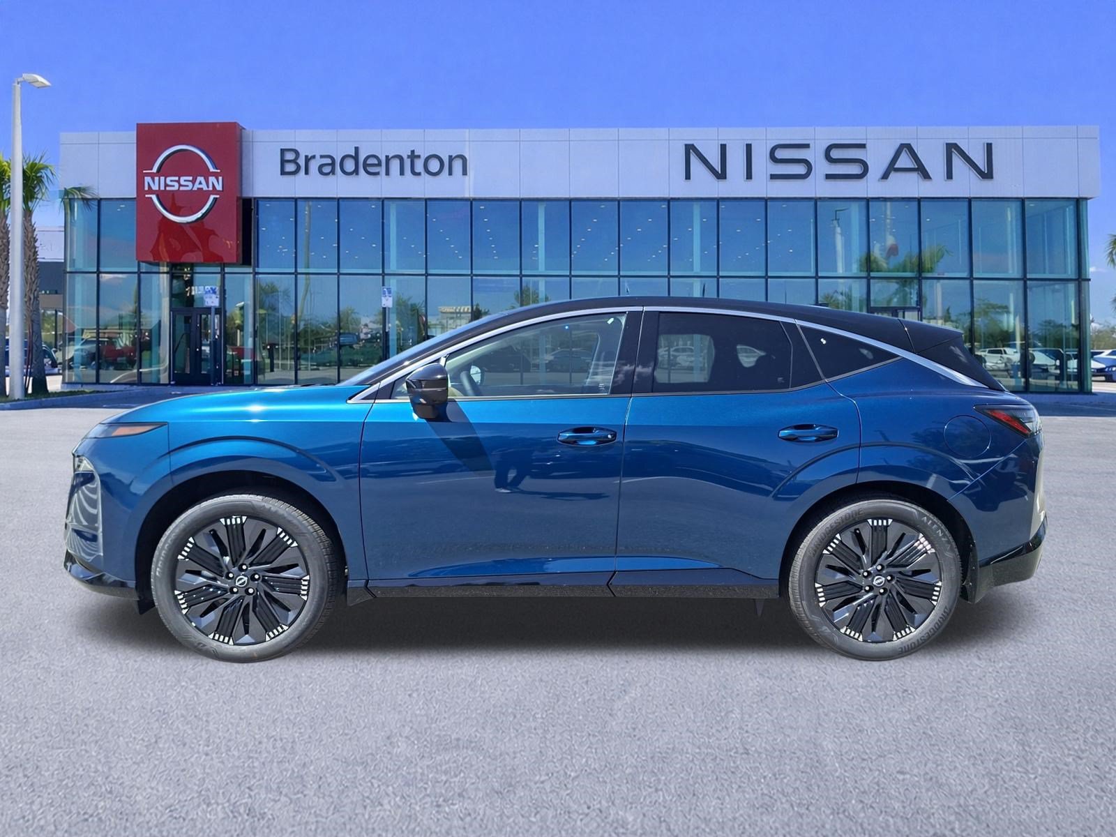 New 2026 Nissan Murano Platinum w/ Cargo Package AWD/4WD image 3