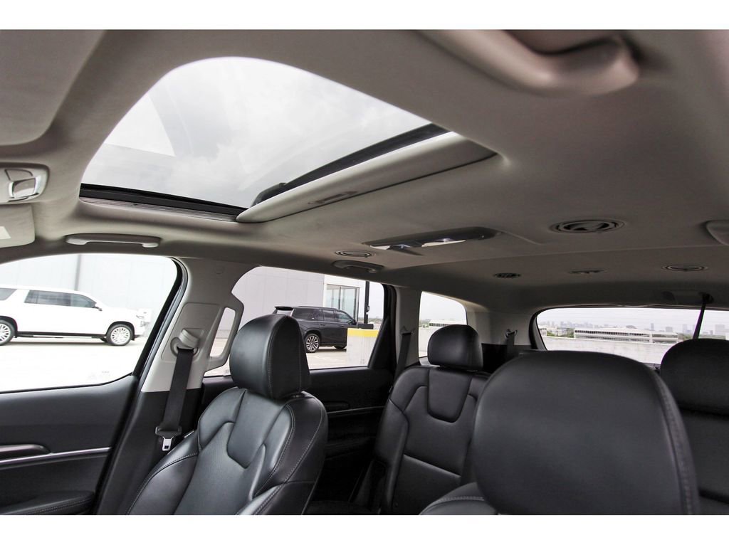 Used 2025 Kia Telluride S image 29