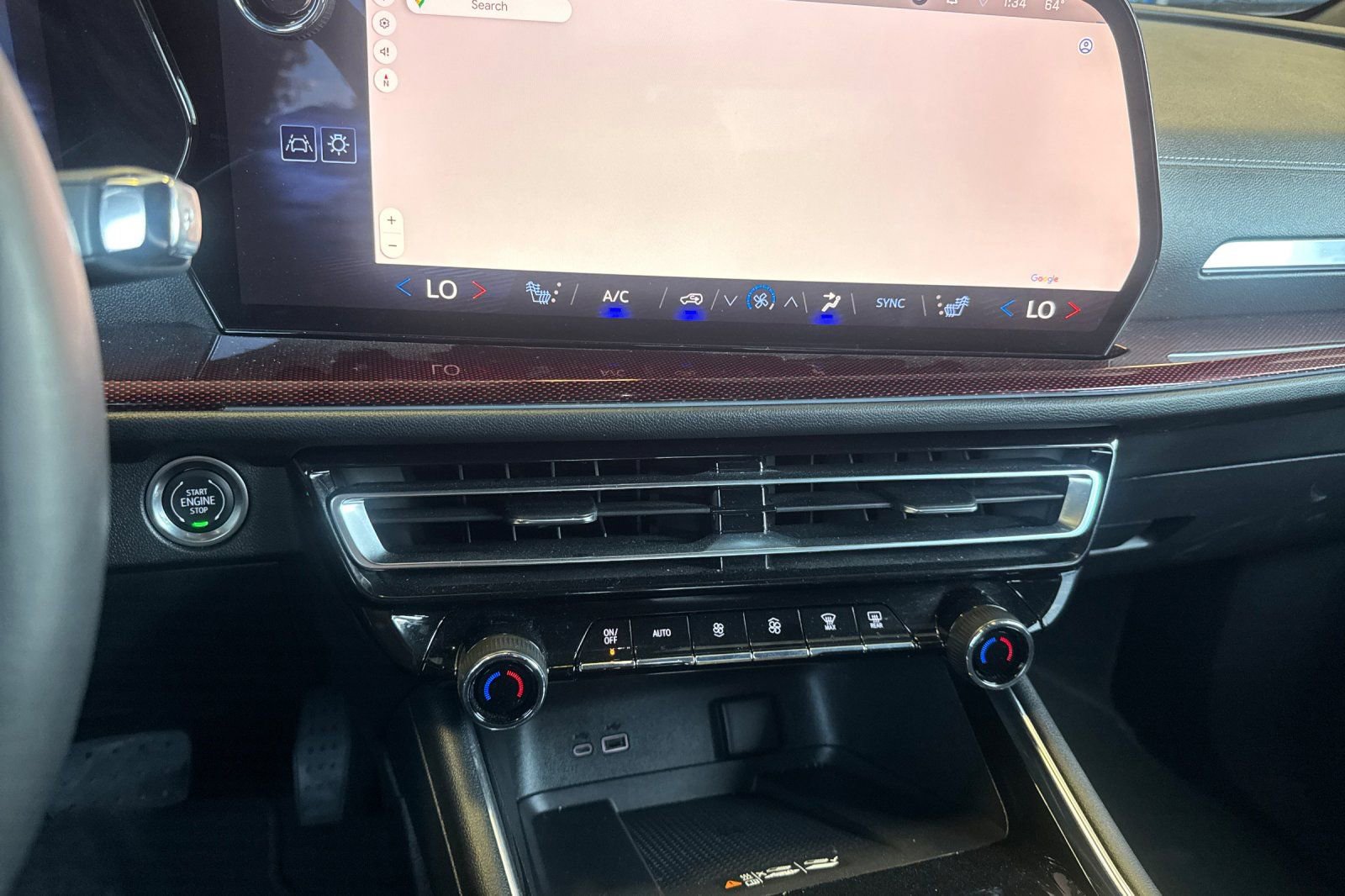 Used 2025 Chevrolet Traverse Z71 AWD/4WD image 29