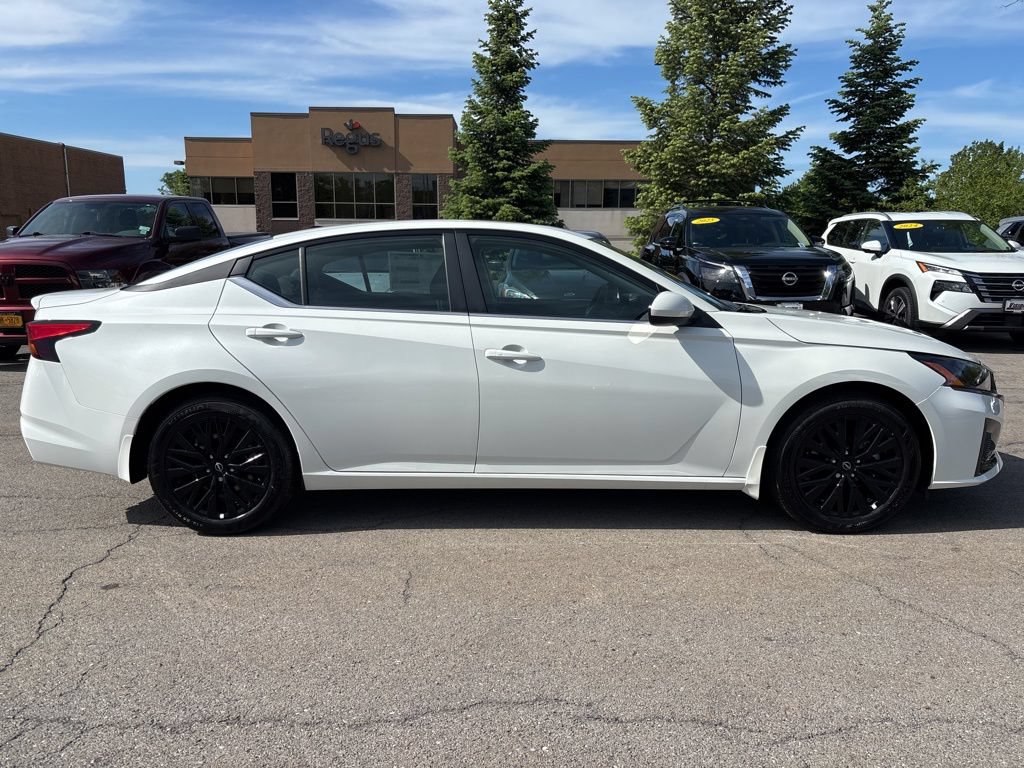 New 2026 Nissan Altima 2.5 SV w/ SV Special Edition Package FWD image 4