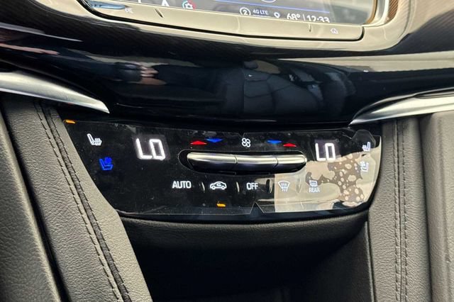 Certified 2025 Cadillac XT6 Sport w/ Platinum Package AWD/4WD image 22