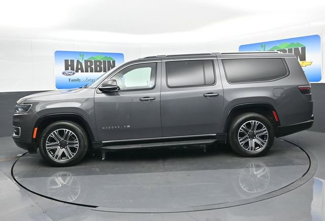 Used 2023 Jeep Wagoneer L Series II image 2