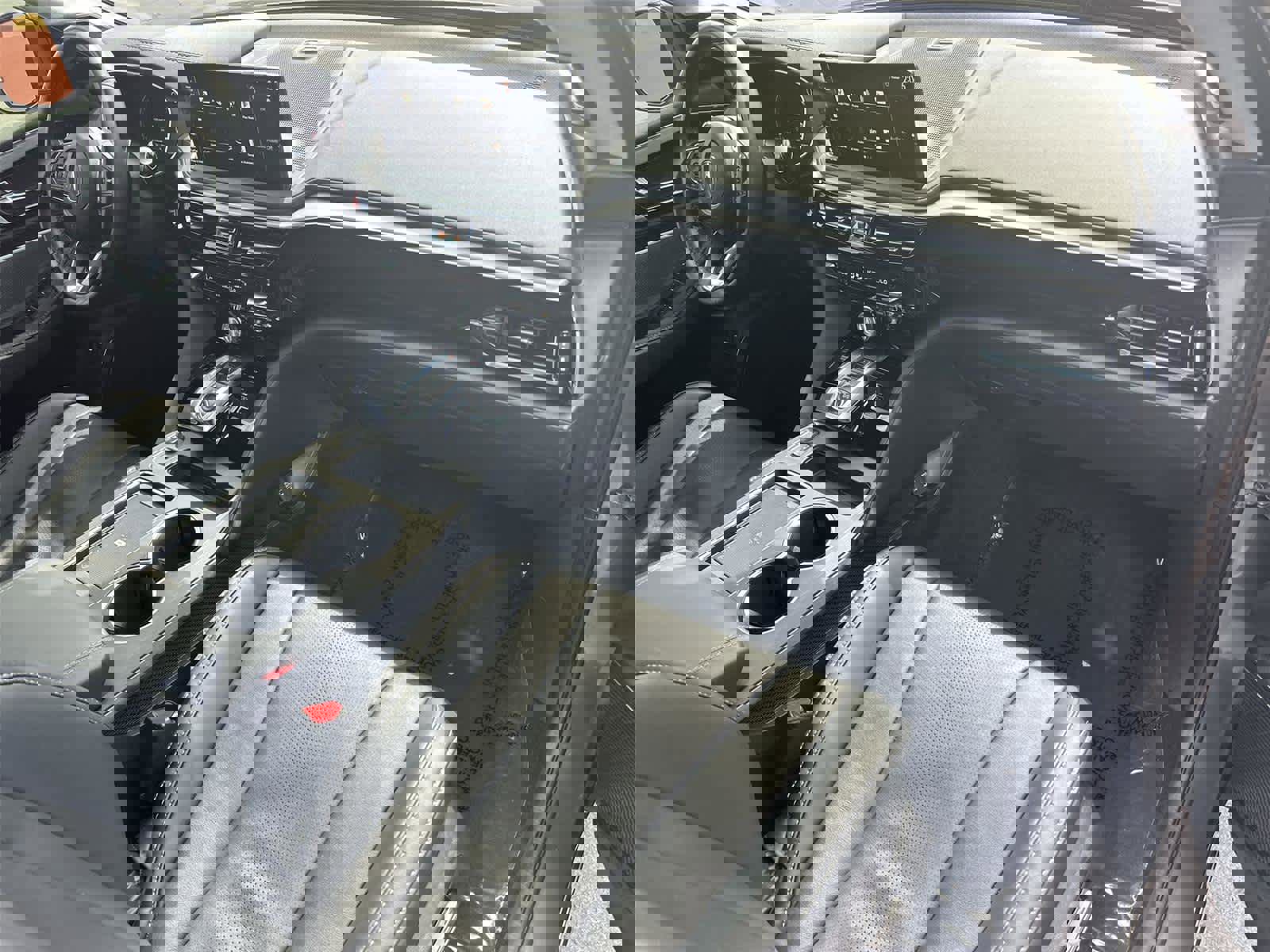 Used 2025 Acura MDX FWD w/ Technology Package image 12