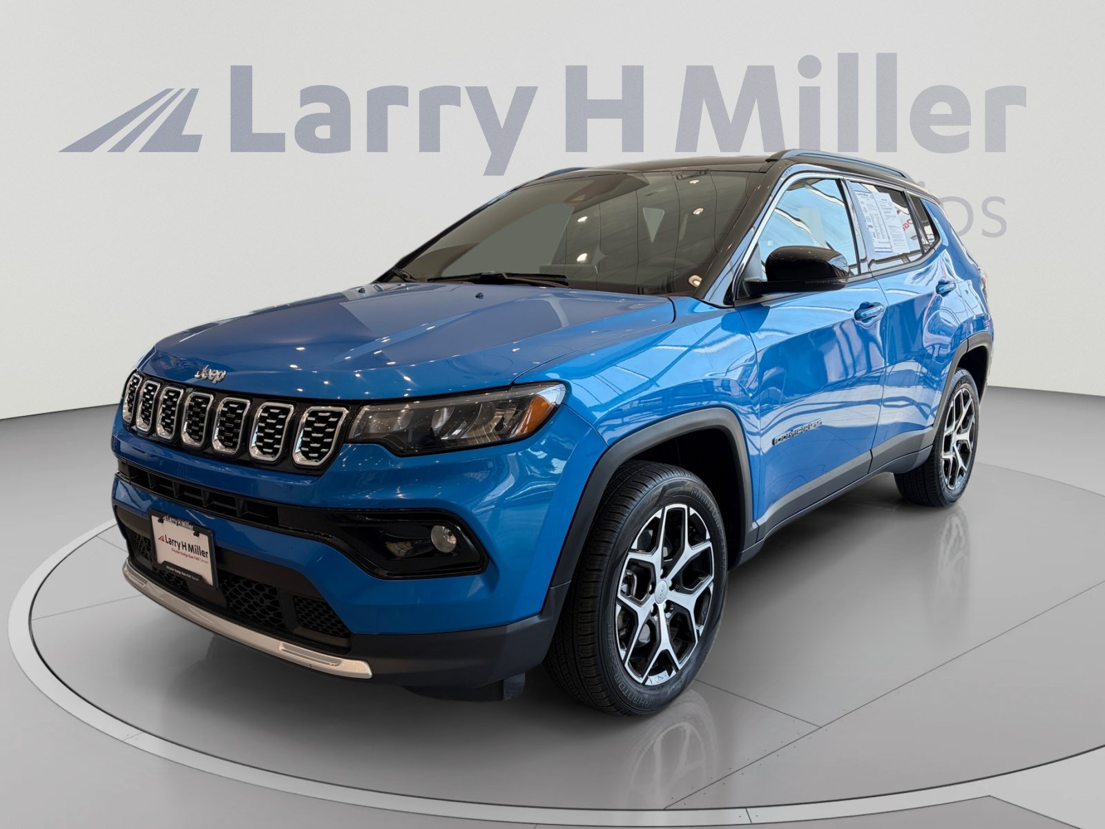Used 2024 Jeep Compass Limited AWD/4WD image 1