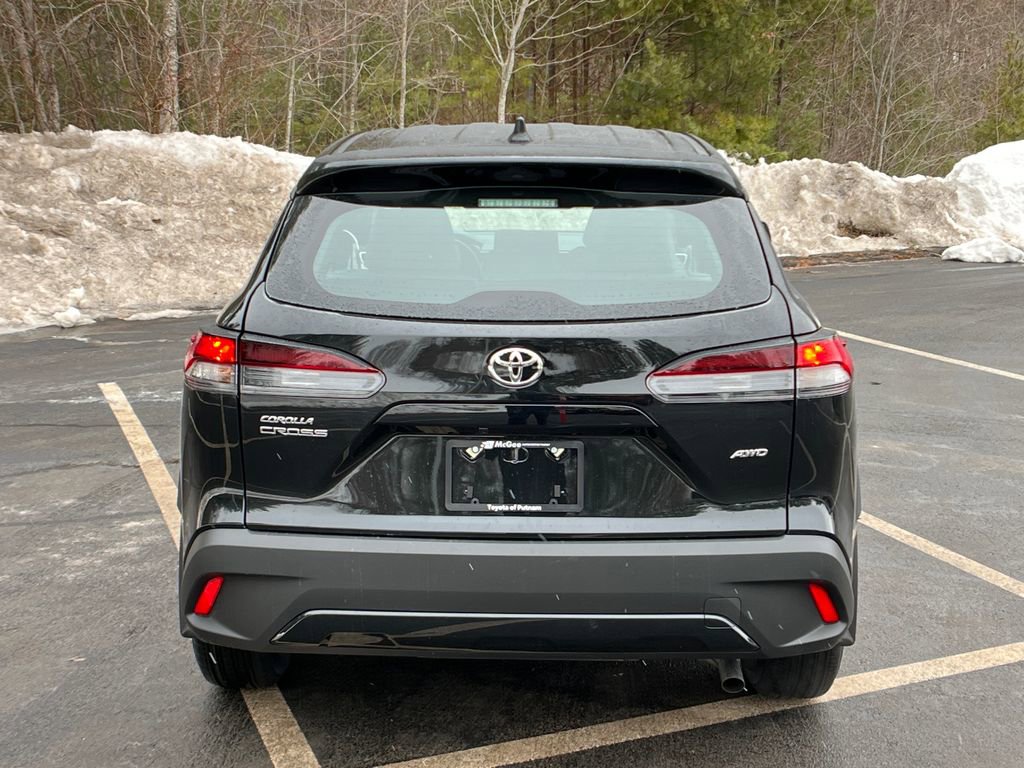 Used 2026 Toyota Corolla Cross L image 4