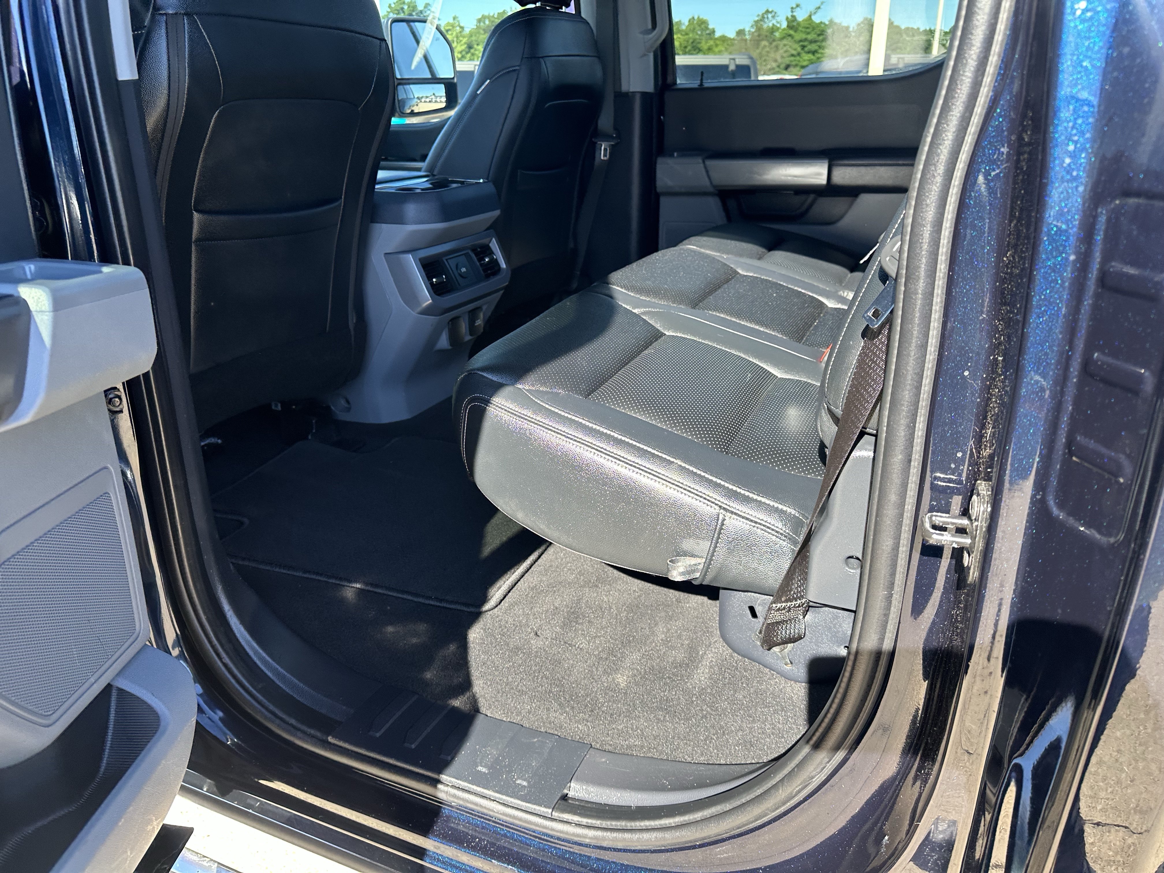 Used 2024 Ford F250 XLT w/ FX4 Off-Road Package AWD/4WD image 10