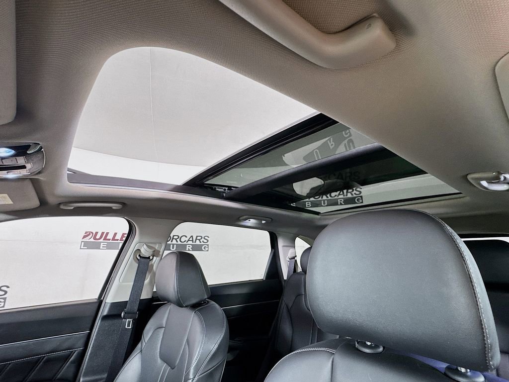 Used 2023 Kia Sorento SX image 22