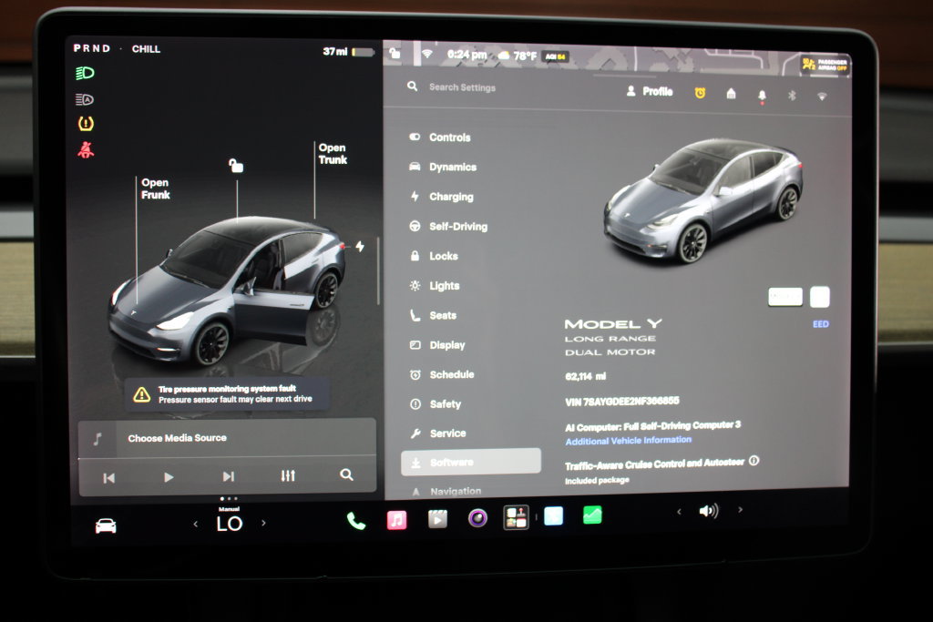 Used 2022 Tesla Model Y Long Range AWD/4WD image 17