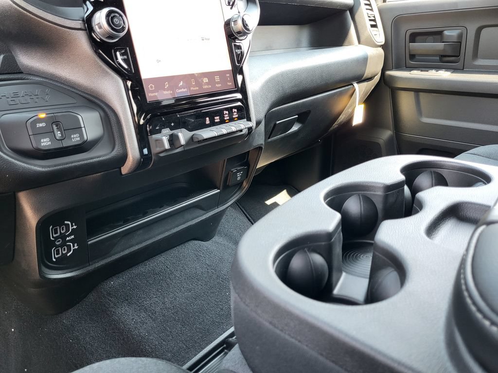 New 2026 RAM 2500 Tradesman AWD/4WD image 21