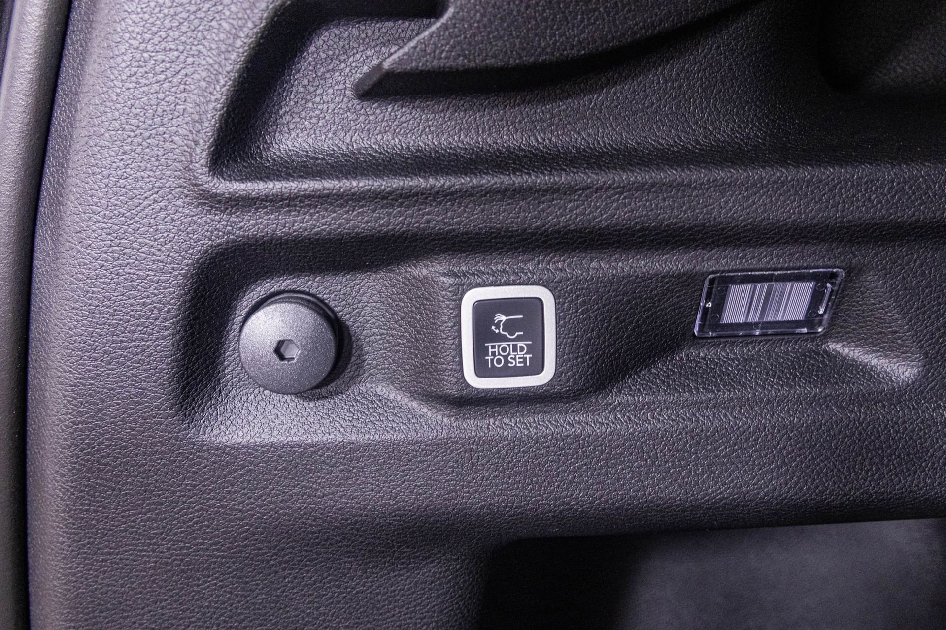 New 2025 Jeep Grand Cherokee L Altitude image 37