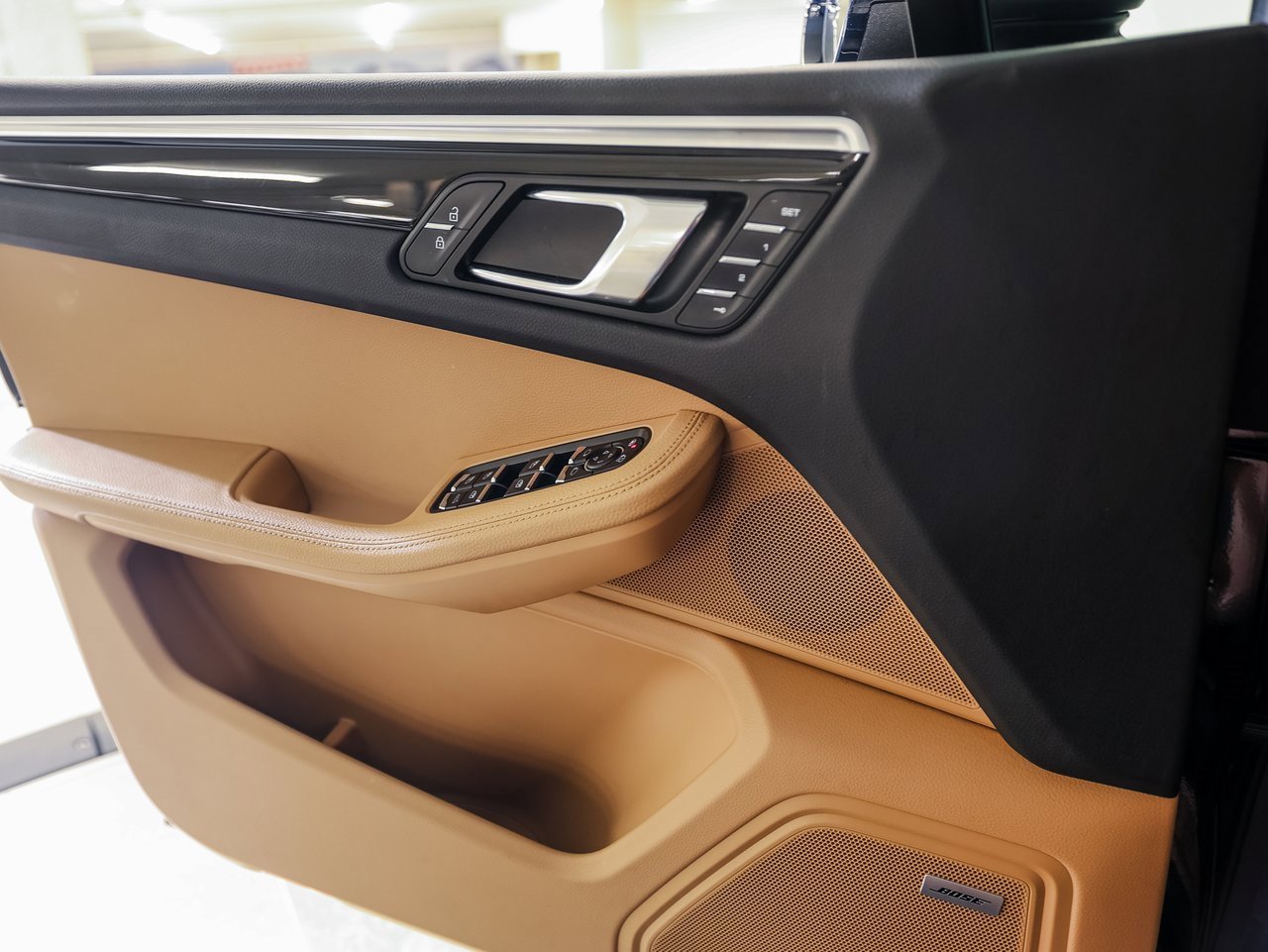 Certified 2020 Porsche Macan image 24
