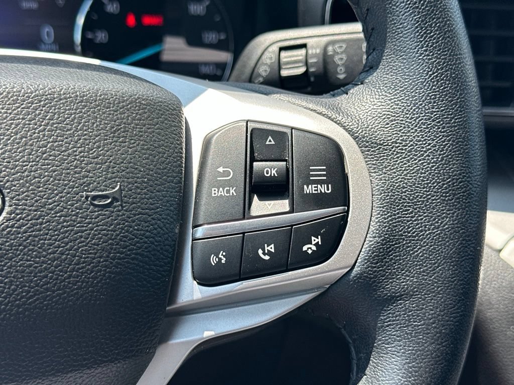 Used 2023 Ford Explorer XLT w/ Equipment Group 202A AWD/4WD image 25