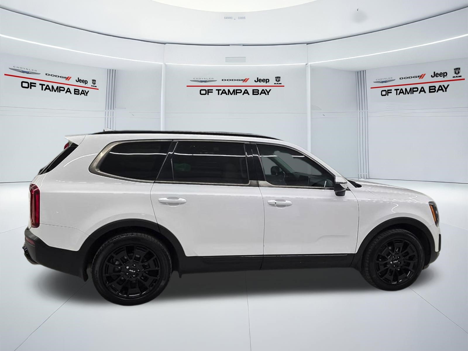 Used 2022 Kia Telluride EX w/ EX Premium Package AWD/4WD image 7