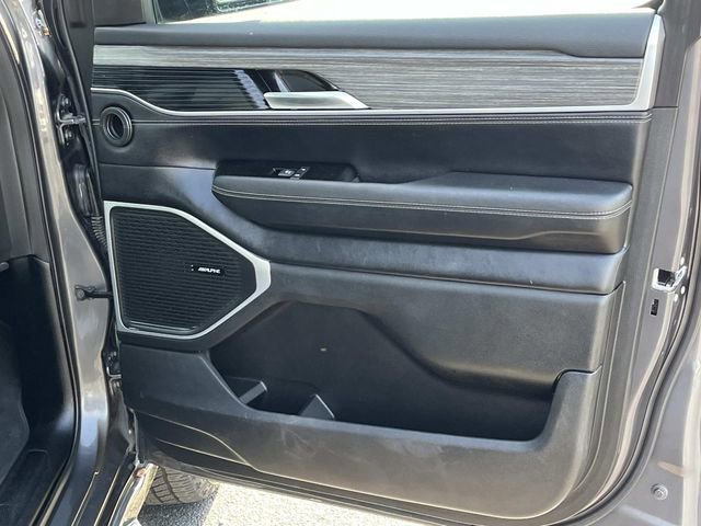 Used 2024 Jeep Wagoneer Series III AWD/4WD image 23