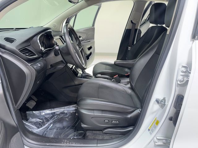 Used 2022 Buick Encore Preferred w/ Safety Package image 11