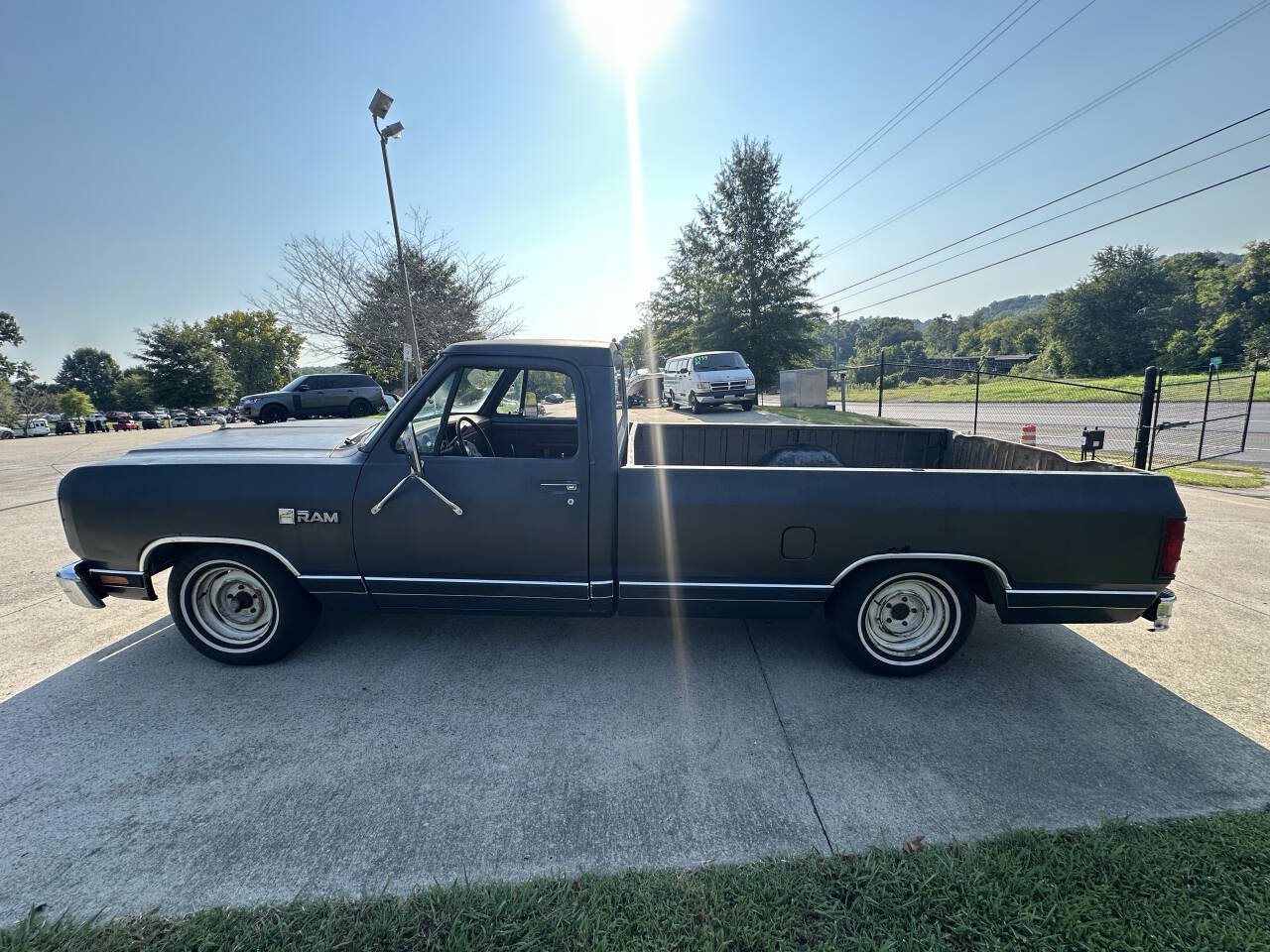 Used 1987 Dodge D/W Truck 100 RWD image 9