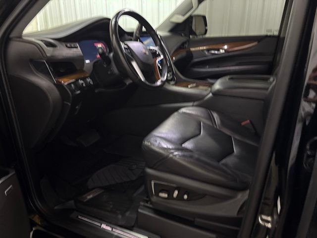 Used 2019 Cadillac Escalade Premium Luxury AWD/4WD image 37