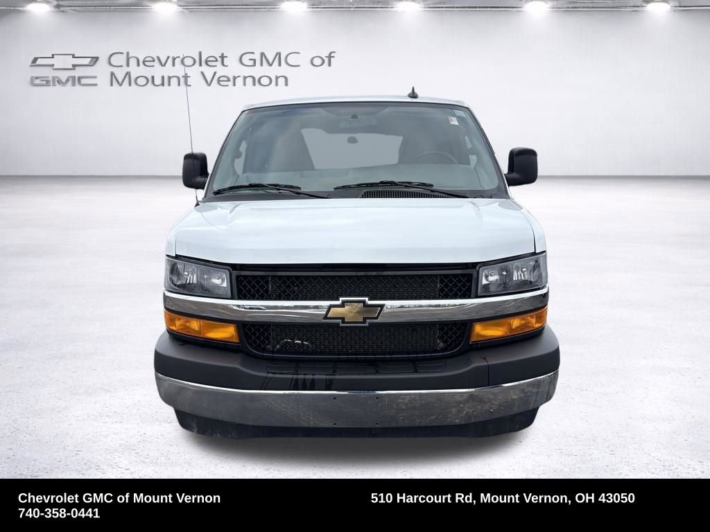 Used 2025 Chevrolet Express 3500 w/ Power Convenience Package image 9