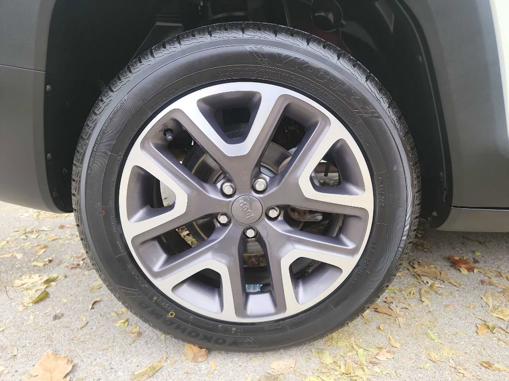 Used 2017 Jeep Renegade Latitude image 11