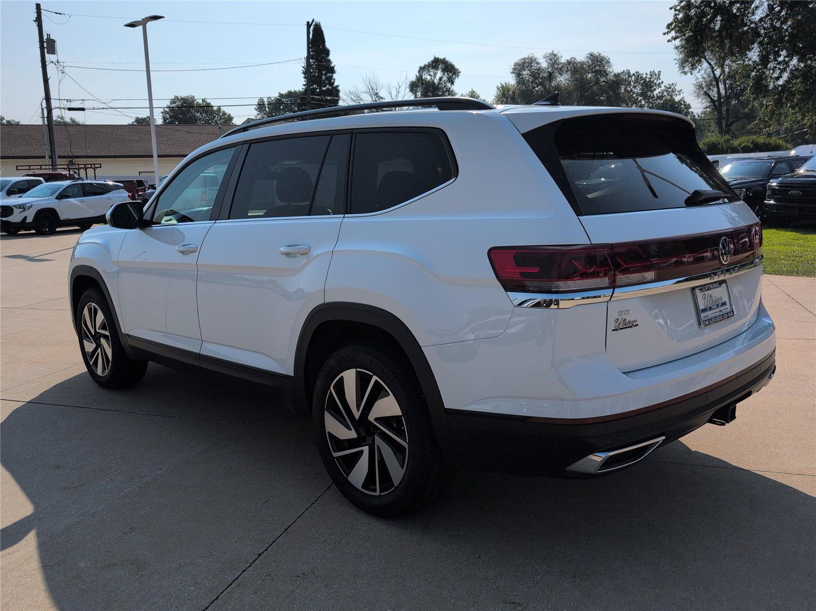 Used 2024 Volkswagen Atlas SE FWD image 5