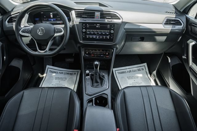 Used 2023 Volkswagen Tiguan SE FWD image 24