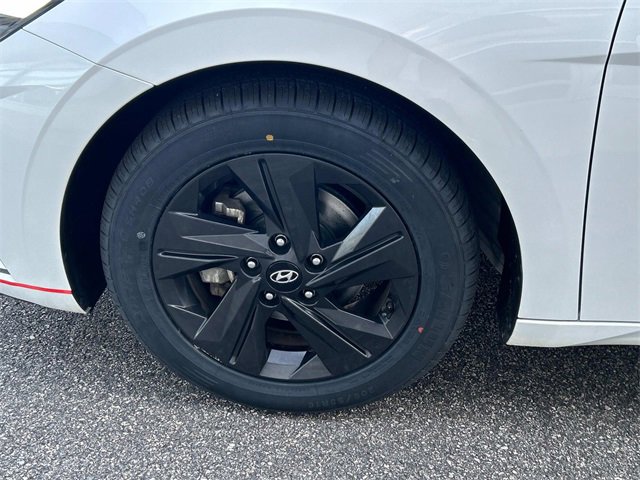 Certified 2022 Hyundai Elantra SEL w/ Cargo Package image 9