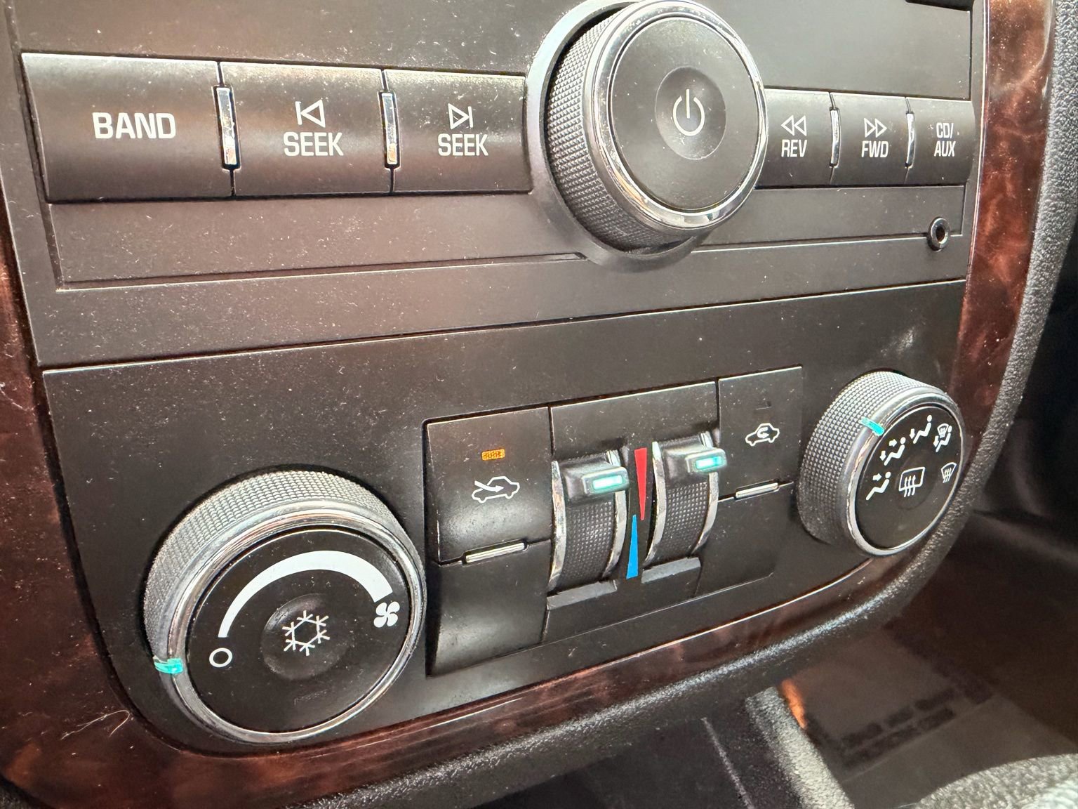 Used 2016 Chevrolet Impala LT image 9