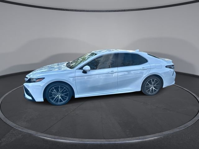 Used 2023 Toyota Camry SE