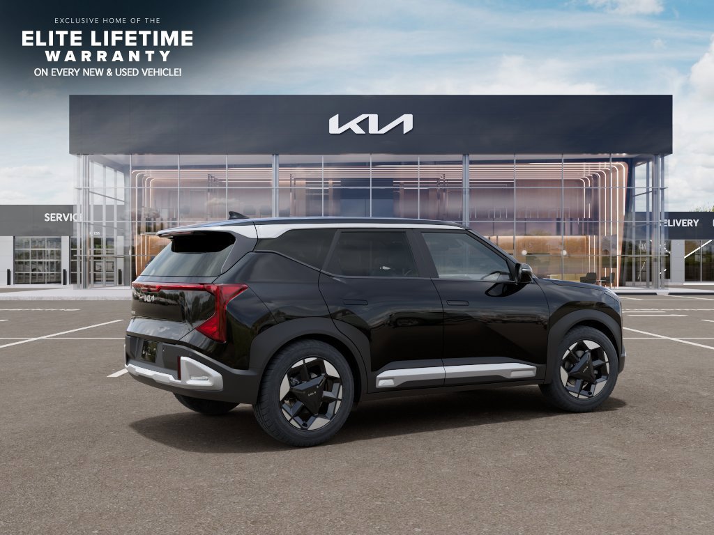 New 2027 Kia Seltos S FWD image 7