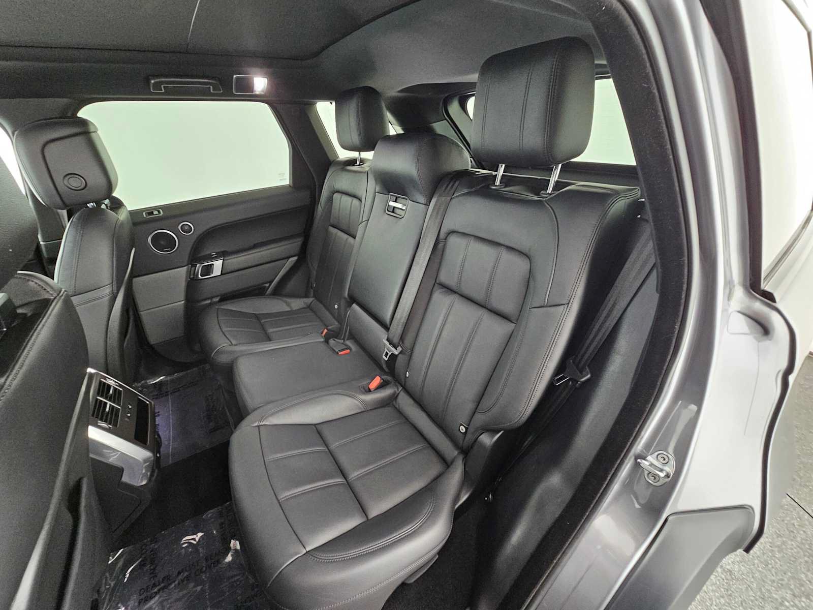 Used 2022 Land Rover Range Rover Sport SE AWD/4WD image 17