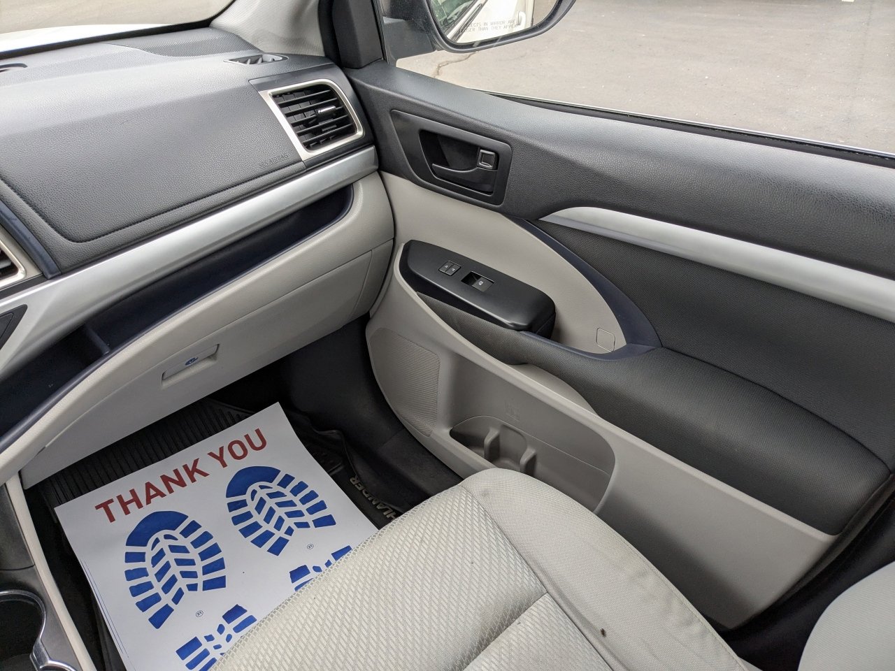 Used 2019 Toyota Highlander LE image 20