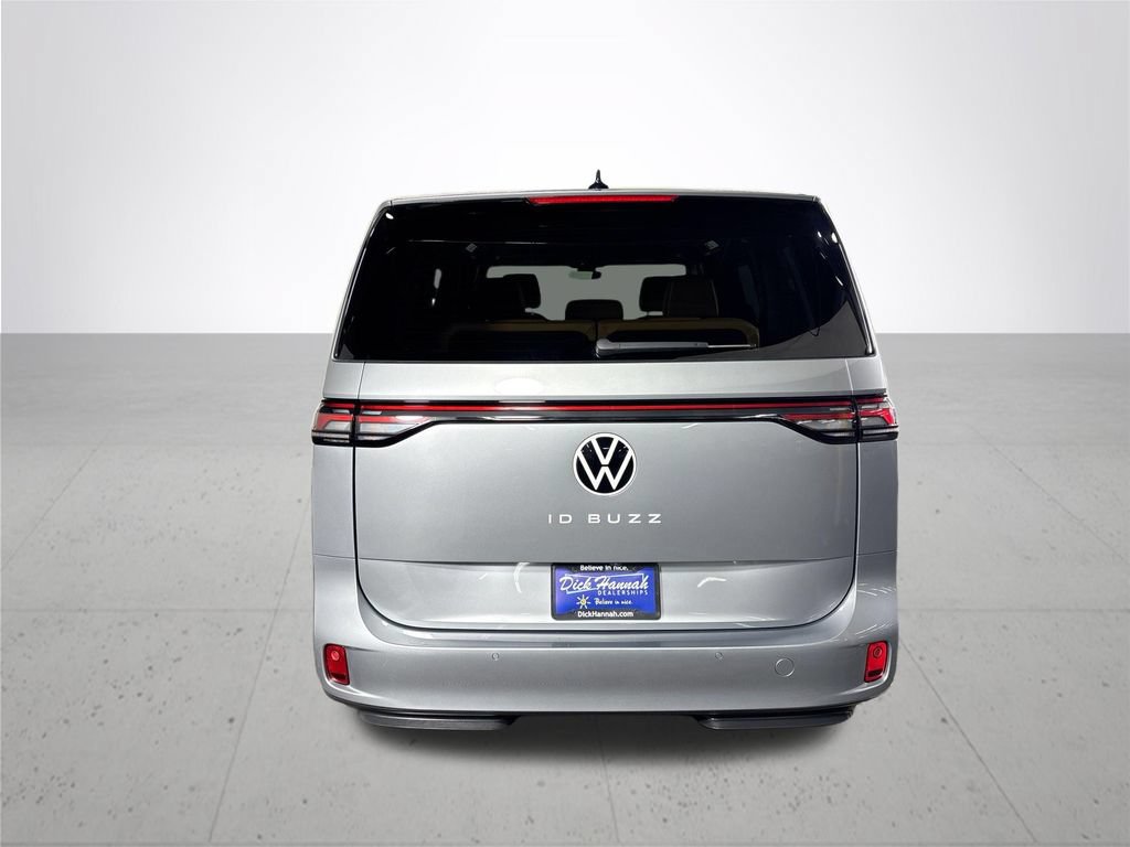 Certified 2025 Volkswagen ID. Buzz Pro S RWD image 9